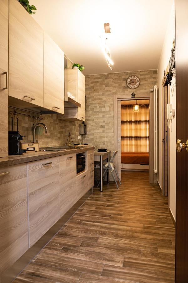 Tizzy Apartment & Rooms Μπάρι Εξωτερικό φωτογραφία