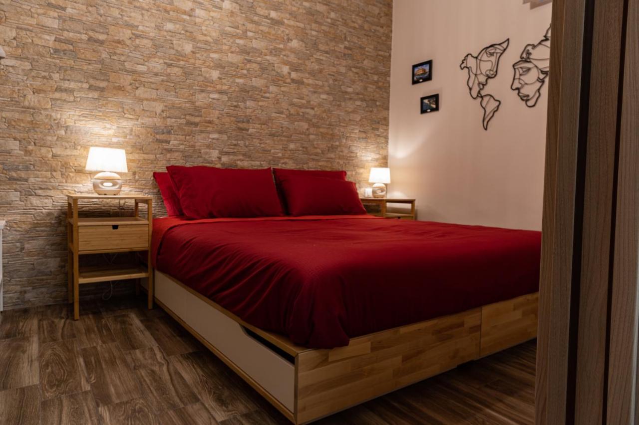 Tizzy Apartment & Rooms Μπάρι Εξωτερικό φωτογραφία