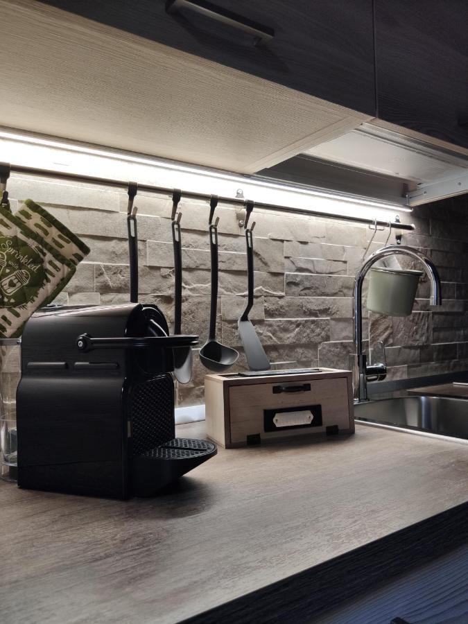 Tizzy Apartment & Rooms Μπάρι Εξωτερικό φωτογραφία