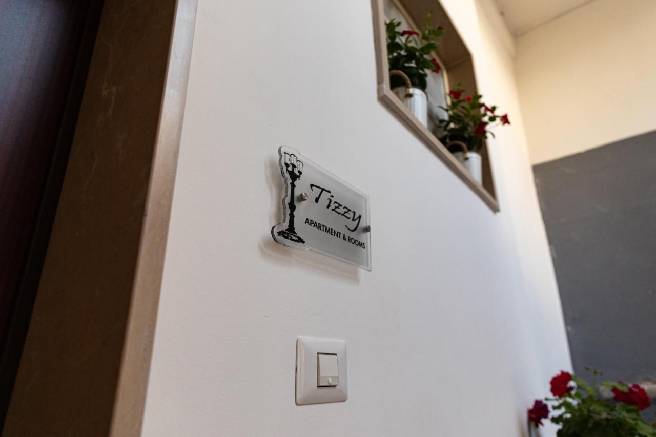 Tizzy Apartment & Rooms Μπάρι Εξωτερικό φωτογραφία