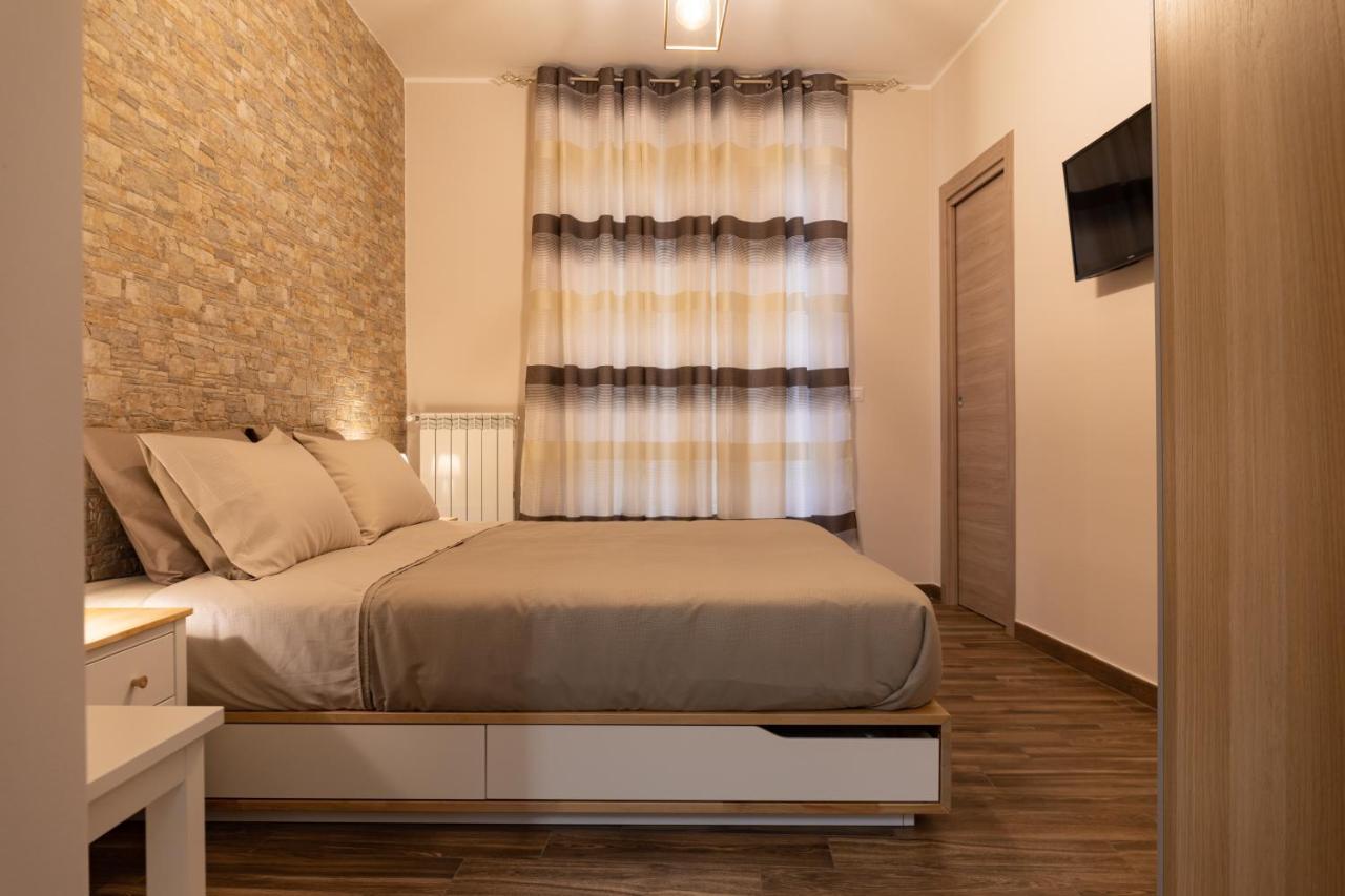 Tizzy Apartment & Rooms Μπάρι Εξωτερικό φωτογραφία